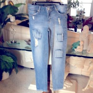 SZ 6  DISTRESSED CONTEMPORARY JEANS Medium Light Wash MID RISE LIKE NEW